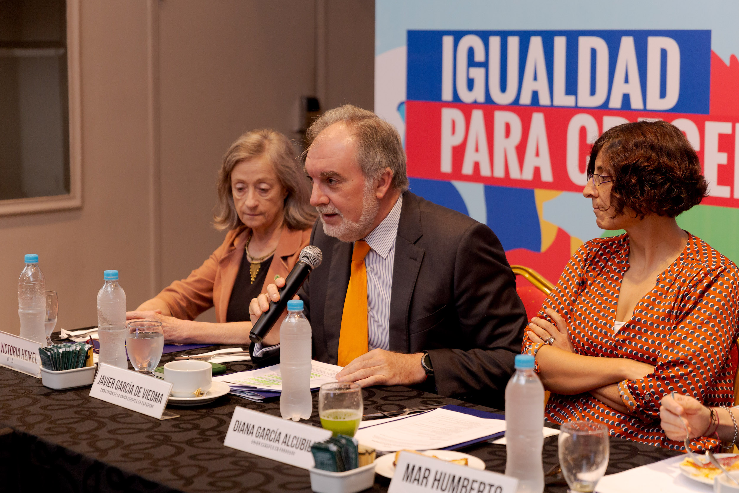 Igualdad para crecer: en la semana del 25N, el Equipo Europa presenta avances en materia de género