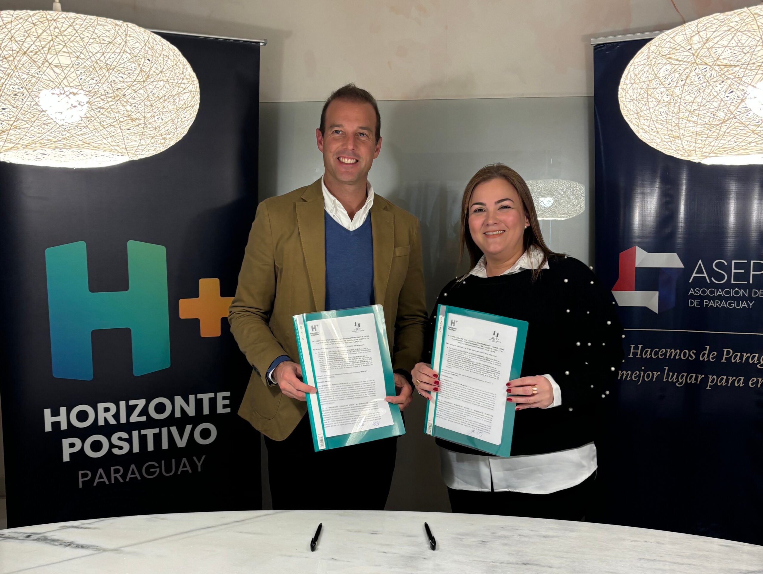 La Asepy y la Asociación Horizonte Positivo Paraguay firman acuerdo de cooperación interinstitucional