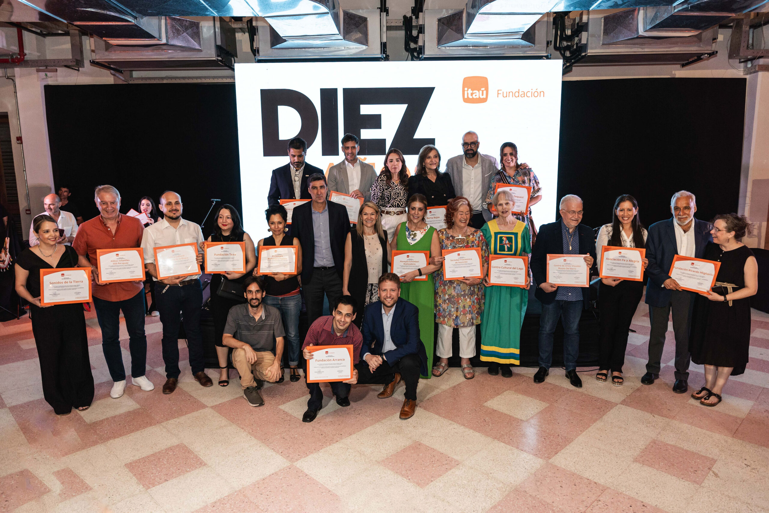 Fundación Itaú celebra 10 años de compromiso con la educación y la cultura paraguaya