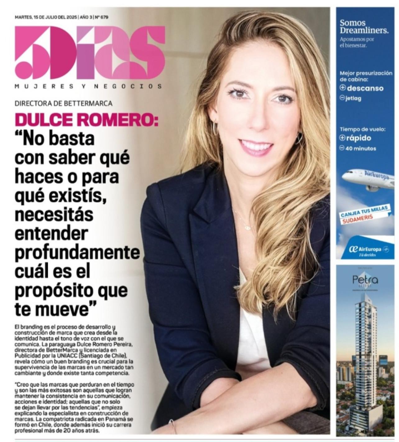Tapa de la revista 5 Días con Dulce Romero